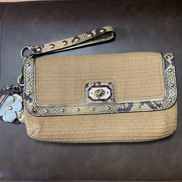 Coach tweed large clutch - Picture 1 of 5